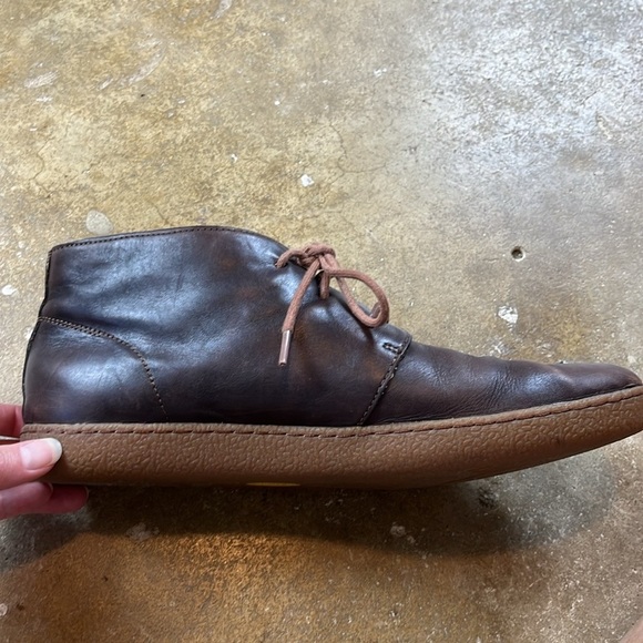 Cole Haan Men's Brown Leather Shoes with Vibram Soles
Size: 10 1/2 - Picture 11 of 16